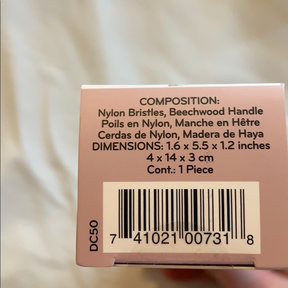 New Daily Facial Dry Brush - Picture 10 of 12